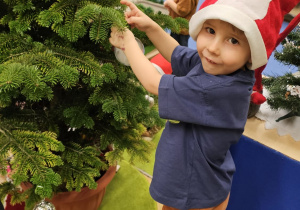 „W oczekiwaniu na Święta Bożego Narodzenia” – świąteczny czas u maluszków grupy I