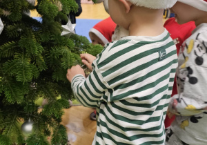„W oczekiwaniu na Święta Bożego Narodzenia” – świąteczny czas u maluszków grupy I