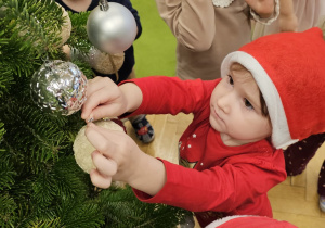 „W oczekiwaniu na Święta Bożego Narodzenia” – świąteczny czas u maluszków grupy I