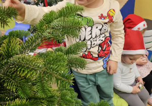 „W oczekiwaniu na Święta Bożego Narodzenia” – świąteczny czas u maluszków grupy I