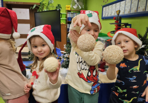 „W oczekiwaniu na Święta Bożego Narodzenia” – świąteczny czas u maluszków grupy I
