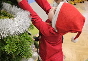 „W oczekiwaniu na Święta Bożego Narodzenia” – świąteczny czas u maluszków grupy I