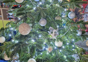 „W oczekiwaniu na Święta Bożego Narodzenia” – świąteczny czas u maluszków grupy I