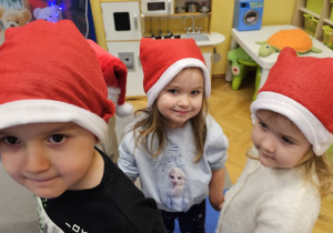„W oczekiwaniu na Święta Bożego Narodzenia” – świąteczny czas u maluszków grupy I
