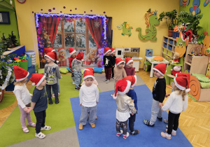 „W oczekiwaniu na Święta Bożego Narodzenia” – świąteczny czas u maluszków grupy I