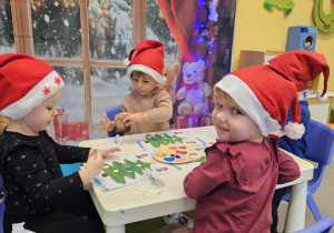 „W oczekiwaniu na Święta Bożego Narodzenia” – świąteczny czas u maluszków grupy I