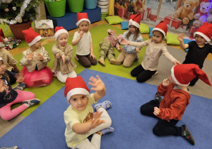 „W oczekiwaniu na Święta Bożego Narodzenia” – świąteczny czas u maluszków grupy I