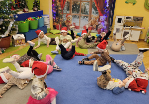 „W oczekiwaniu na Święta Bożego Narodzenia” – świąteczny czas u maluszków grupy I
