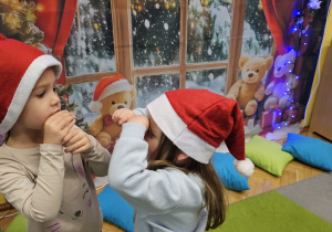 „W oczekiwaniu na Święta Bożego Narodzenia” – świąteczny czas u maluszków grupy I