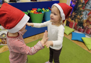 „W oczekiwaniu na Święta Bożego Narodzenia” – świąteczny czas u maluszków grupy I