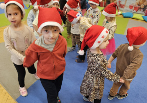 „W oczekiwaniu na Święta Bożego Narodzenia” – świąteczny czas u maluszków grupy I