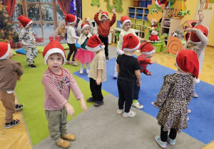 „W oczekiwaniu na Święta Bożego Narodzenia” – świąteczny czas u maluszków grupy I