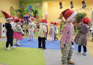 „W oczekiwaniu na Święta Bożego Narodzenia” – świąteczny czas u maluszków grupy I