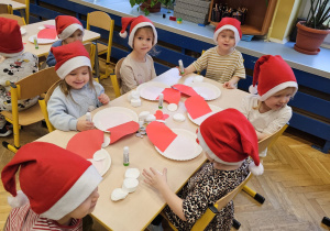 „W oczekiwaniu na Święta Bożego Narodzenia” – świąteczny czas u maluszków grupy I