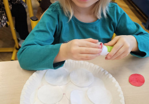 „W oczekiwaniu na Święta Bożego Narodzenia” – świąteczny czas u maluszków grupy I