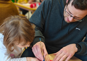 "Serduszko dla Babć i Dziadków"- warsztaty z rodzicami w grupie II