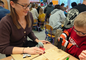 "Serduszko dla Babć i Dziadków"- warsztaty z rodzicami w grupie II