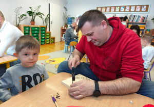"Serduszko dla Babć i Dziadków"- warsztaty z rodzicami w grupie II