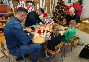 "Serduszko dla Babć i Dziadków"- warsztaty z rodzicami w grupie II