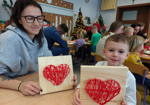 "Serduszko dla Babć i Dziadków"- warsztaty z rodzicami w grupie II