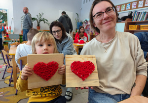 "Serduszko dla Babć i Dziadków"- warsztaty z rodzicami w grupie II