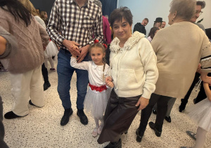 „Wzruszające Spotkanie Pokoleń: Dzień Babci i Dziadka w Grupie IV”