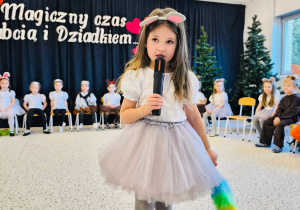 "Bo najlepszych dziadków mamy my...!!!" Dzień Babci i Dziadka w gr. XI