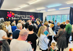 "Bo najlepszych dziadków mamy my...!!!" Dzień Babci i Dziadka w gr. XI