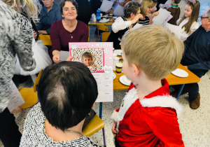 "Bo najlepszych dziadków mamy my...!!!" Dzień Babci i Dziadka w gr. XI