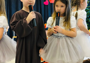 "Bo najlepszych dziadków mamy my...!!!" Dzień Babci i Dziadka w gr. XI