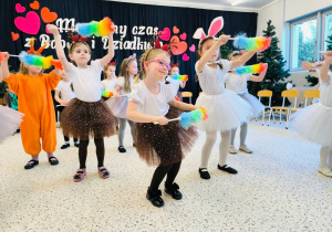 "Bo najlepszych dziadków mamy my...!!!" Dzień Babci i Dziadka w gr. XI