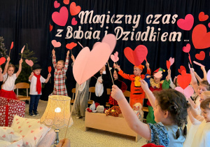 „Magiczny czas z Babcią i Dziadkiem” w grupie XII