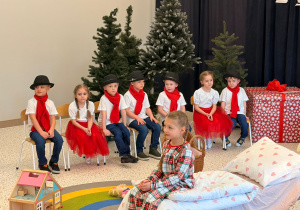 „Magiczny czas z Babcią i Dziadkiem” w grupie XII