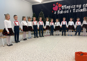 „Kochamy Was…”- Dzień Babci i Dziadka w grupie V