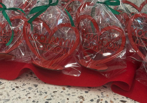 „Wspomnienia, które łączą pokolenia...”- Dzień Babci i Dziadka w grupie VI