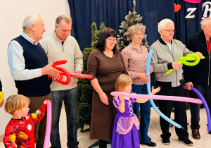 "Karnawał z Babcią i Dziadkiem" w grupie IX