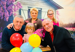 "Karnawał z Babcią i Dziadkiem" w grupie IX