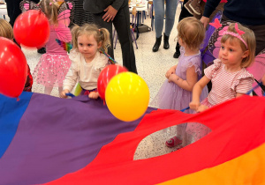 "Karnawał z Babcią i Dziadkiem" w grupie IX