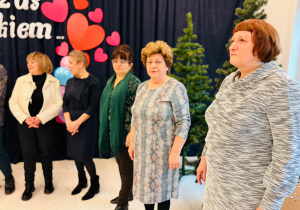 "Karnawał z Babcią i Dziadkiem" w grupie IX