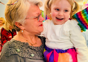 "Karnawał z Babcią i Dziadkiem" w grupie IX