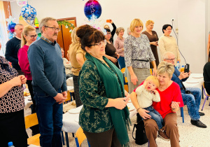 "Karnawał z Babcią i Dziadkiem" w grupie IX