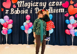 "Karnawał z Babcią i Dziadkiem" w grupie IX