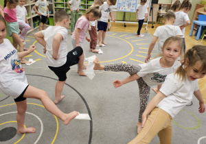 Stópki ćwiczymy – wesoło się bawimy – grupa IV