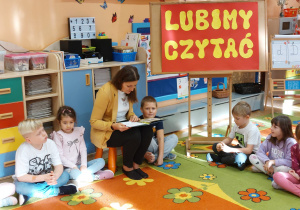 Projekt edukacyjno – czytelniczy ,,Lubimy czytać” pod hasłem ,,Książka przyjacielem dziecka” z udziałem rodziców w grupie V