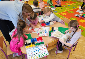 „Gdzie jest T.rex ?„– Kids Lab w grupie V