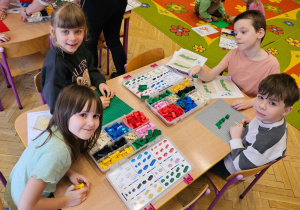 „Gdzie jest T.rex ?„– Kids Lab w grupie V