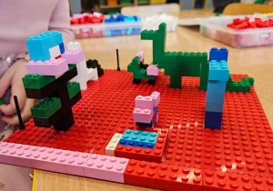 „Gdzie jest T.rex ?„– Kids Lab w grupie V