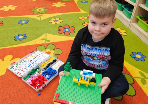 „Gdzie jest T.rex ?„– Kids Lab w grupie V