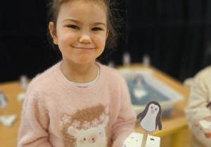 Odkrywamy zimę przez zabawę gr VII