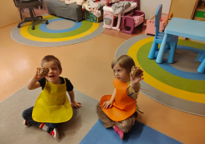 "Gdy Ci smutno, gdy Ci źle, pączek rozweseli Cię!" - Tłusty czwartek w grupie IX